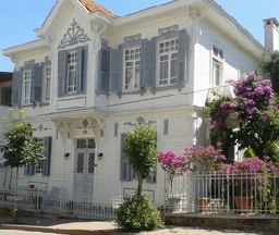 Hikaye Oku; Kınalıada’da Bir Ev