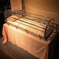 Hikaye; "JOHN MORTONSON’UN CENAZESİ"