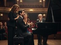 Çok Güzel Bir Hikaye "DEFNE" Çok Güzel Bir Hikaye "DEFNE"